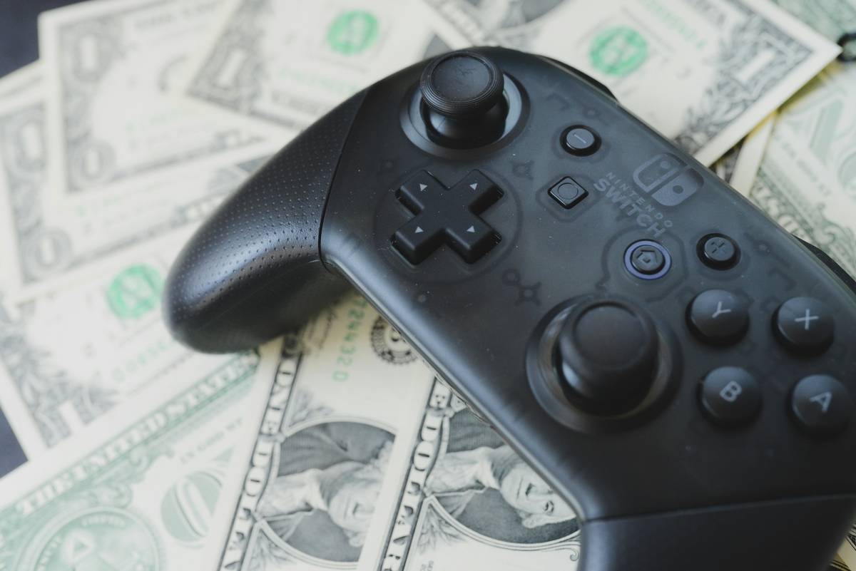 competitive mobile games for money tournament scene showing players competing on smartphones with real cash prizes displayed